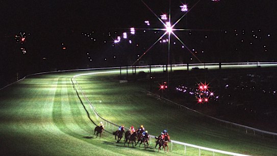 Night:980126:Age Sport:Pic by Pat Scala:Pic shows night racing at Moonee Valley tonight for the first time - pictured is race 4 The Sunicrust Australia Stakes.