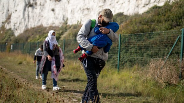 Cash offer to convince reluctant EU members to take refugees