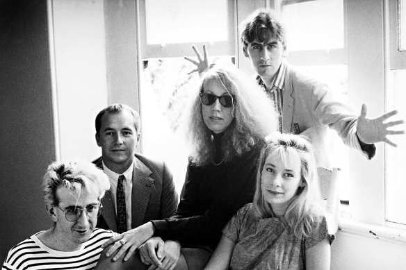 The Go-Betweens circa 1988 (left to right) John Willsteed, Grant McLennan, Lindy Morrison, Robert Forster and Amanda Brown.