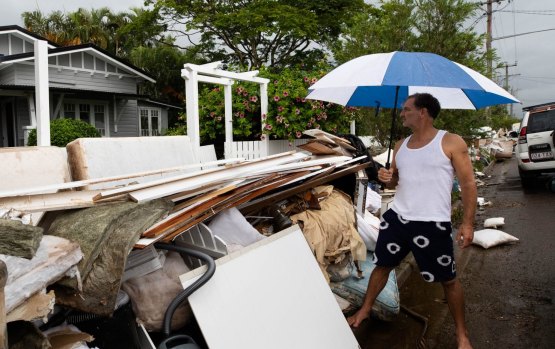 Insurance giants back planning debate as flood costs mount