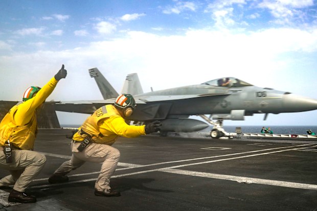 USS Abraham Lincoln gemisi.