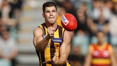 Jaeger O’Meara remains a Hawthorn player, along with Luke Breust, Tom Mitchell, Jack Gunston, and Chad Wingard.