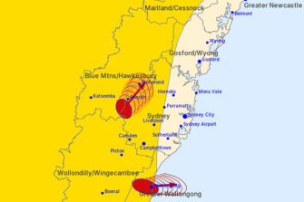Severe thunderstorms are rolling through Sydney 