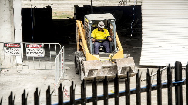 The court's decision means heavy demolition works could take place on Friday and on Saturday morning. 