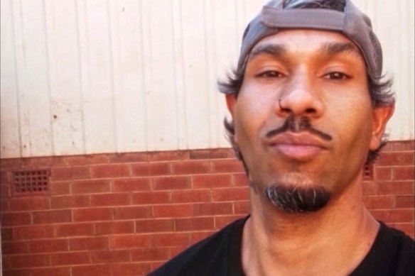 John Harris, de 32 años, murió en el tiroteo.