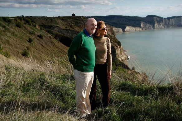 Julian and Josie Robertson at Cape Kidnappers in 2005.