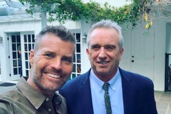 Pete Evans and Robert F. Kennedy Jr in Los Angeles in 2020.