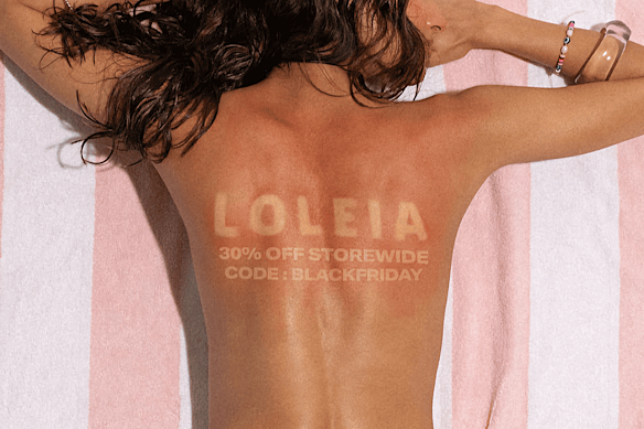 The ad appeared for the brand’s Black Friday sales.