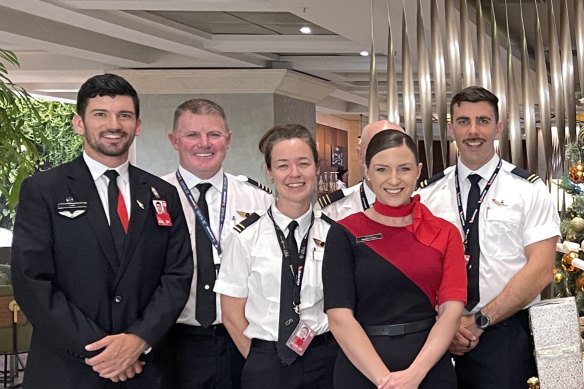 Luke Davies (left) with his Qantas colleagues.