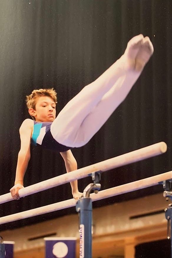 Ramm on the parallel bars. 