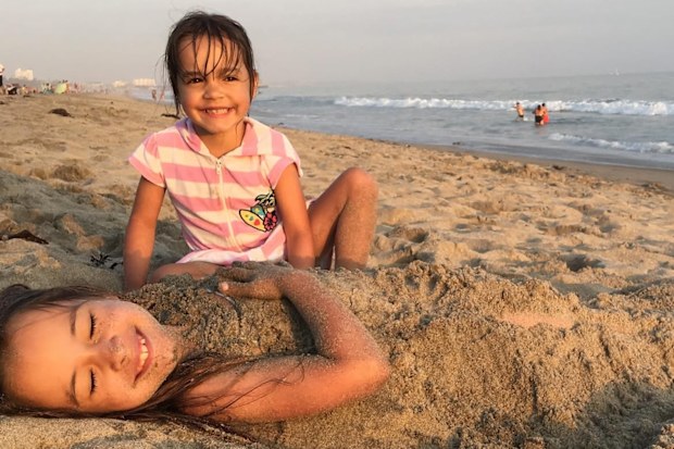 Fiona Lowe sister Mabel shares tribute after her death, Chad Lowe and Kim Painter daughter