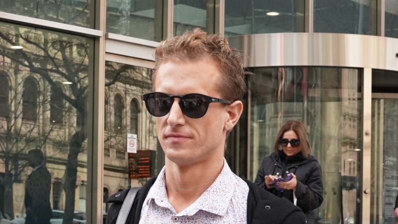 Grindr dating australia