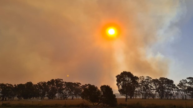 Smoke from the Bellfield bushfire in the Grampians.