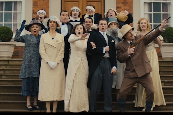 Fackham Hall의 신사들은 모두 확실히 멍청합니다. 