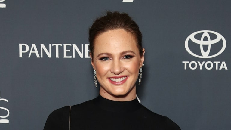 Cate Campbell caps stellar year at swimming awards