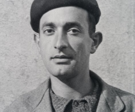 Michael Economides na época de seu serviço na Guerra Civil Espanhola na década de 1930.