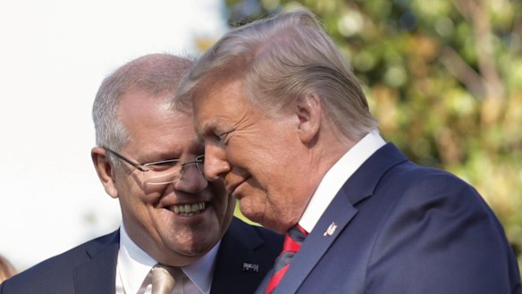 The visit was successful because of the differences between the two leaders rather than their mutual praise.