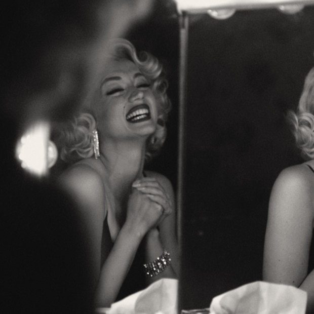 The Tragic Backstory Marilyn Monroe's Flying Skirt Scene