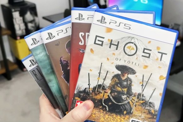 New PS5 games cost the same at physical and digital stores.