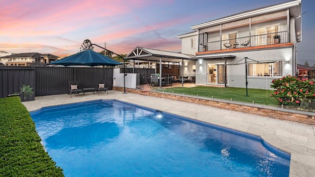 71 Champion Road, Tennyson Point. 
