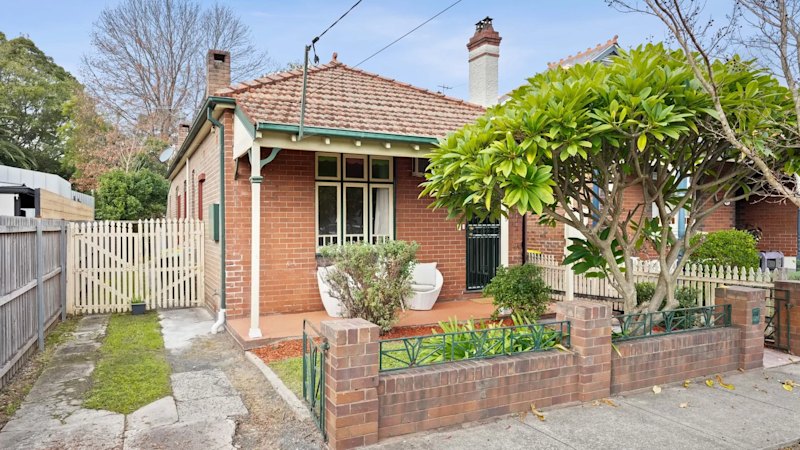 First home buyer nabs Croydon house sold by investor for $1.83m
