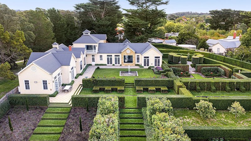 Paul Bangay’s legendary ‘Enchanted Garden’ estate hits the market