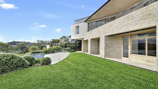 Huang Xiangmo’s Mosman home is for rent for a steal at $8000 a week.