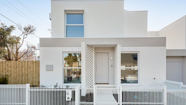 10 Rowe Street, Alphington.