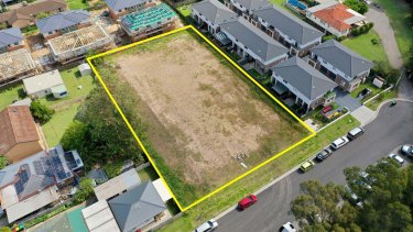 This vacant lot sold for $2.912 million on Saturday. 