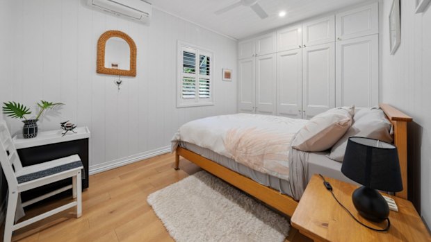 The vendors had owned 18 Primrose Terrace, Red Hill, for nine years, having paid close to $900,000.