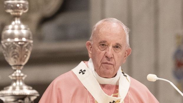 Pope Francis doesn't have coronavirus.