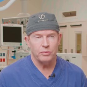 Professor Greg Malham is a neurosurgeon who specialises in spine surgery.