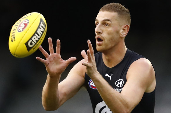 Carlton defender Liam Jones has announced his retirement.