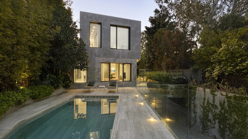 Cettire founder Dean Mintz offers $20m designer Toorak residence