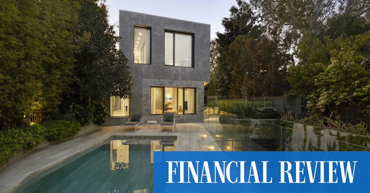 afr.com - Bonnie Campbell - Cettire founder Dean Mintz offers $20m designer Toorak residence