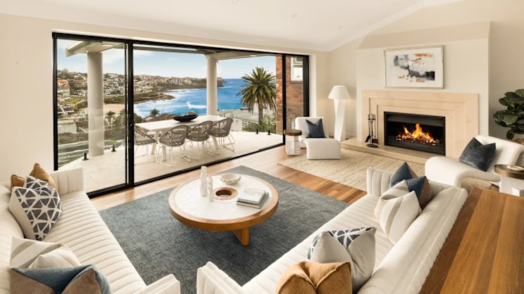 smh.com.au - Elizabeth Redman - Downsizer pays $12.12m for stylish Bronte house in hot auction