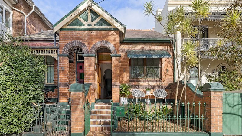 Young couple pays $1.65 million for charming Stanmore terrace