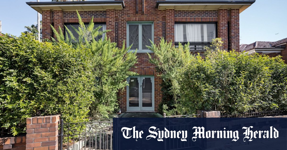 First home buyers win keys to $1.62m unit in Sydney hotspot