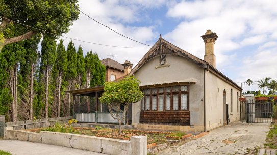 8 Carrington Avenue, Strathfield sold for $7.55 million on Saturday.