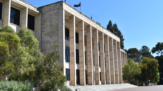 'A nest of spies': McGowan doubles down on defence of Chinese tech contracts