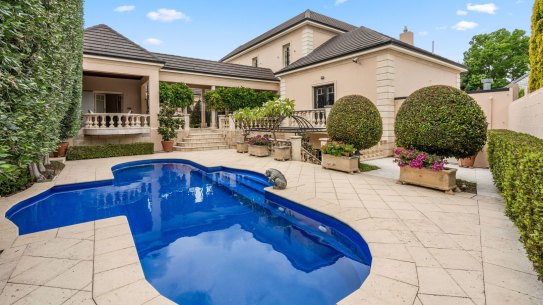 Duncraig has topped the list of most properties advertised with a pool. 