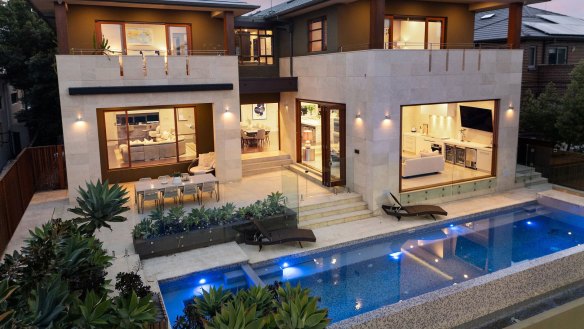 The previous suburb record was $12.1 million.