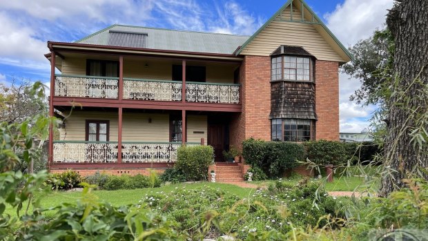 Surprising NSW regional towns where rents rose most
