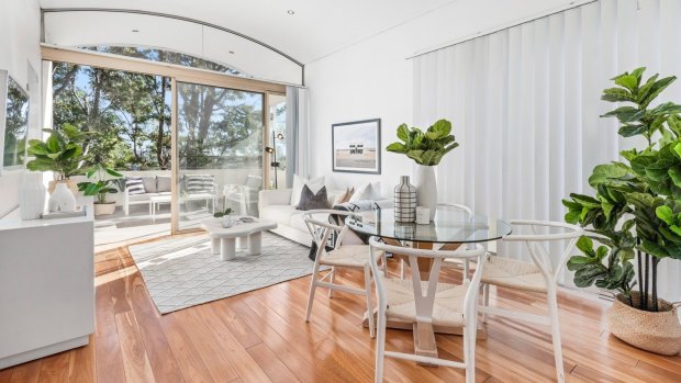 Brothers offload North Bondi investment for $1.27 million to buy own homes