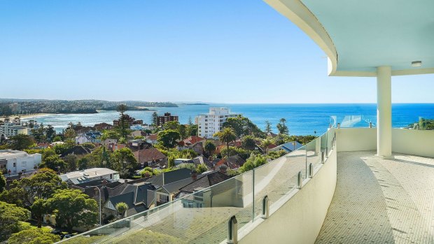 Couple splashes $5.5m on unrenovated Manly unit