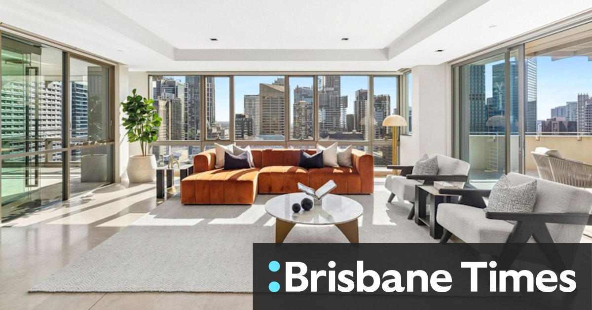 Chinese star Liu Xiaoqing sells in Sydney as designer Wayne Cooper bids at auction for his own home - Vimarsana News