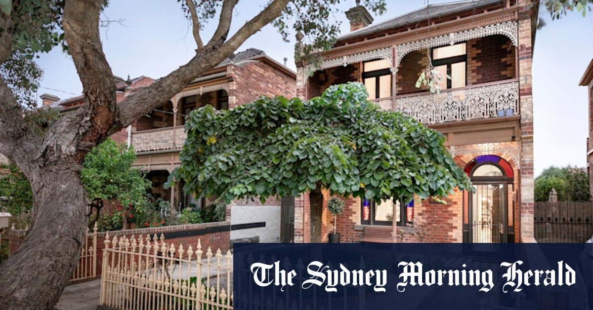 Melbourne auctions: Renovated Thornbury home passes in on vendor bid of $2 million - Vimarsana News