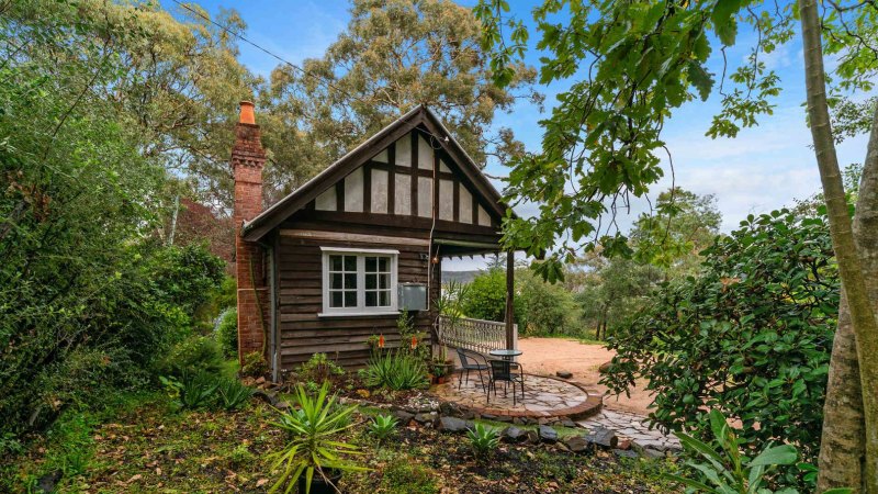 Why this one-bedroom ‘garage house’ in the Perth Hills hit the market for $700k