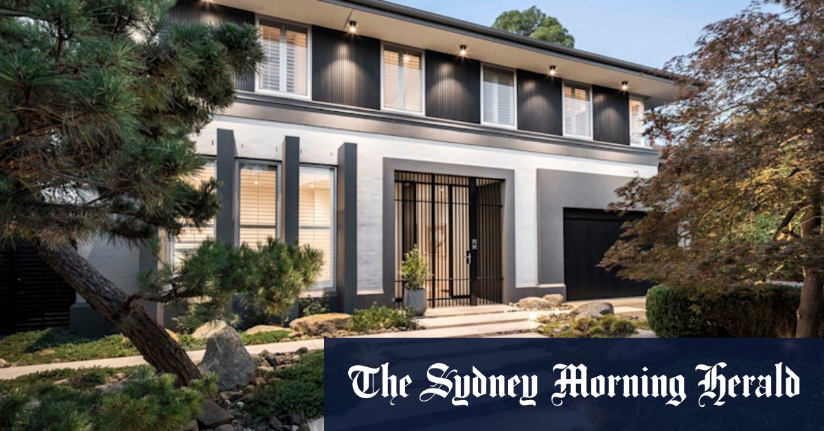 Melbourne auctions: Family splashes $5.42 million on Kew house at auction - Vimarsana News