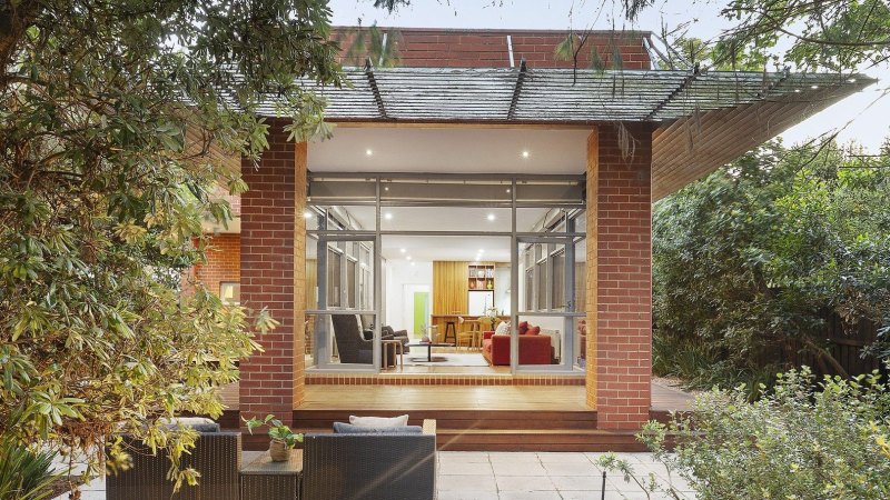 Young family pays $3.86m for architect-designed Glen Iris home